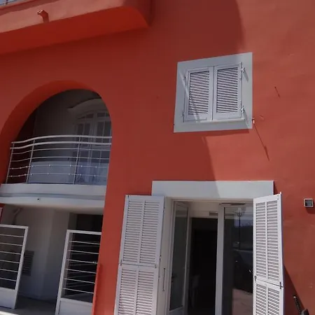 Apartment Les Pieds Dans La Place